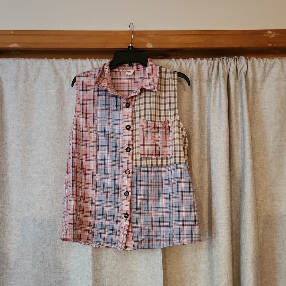 BiBi Plaid Sleeveless Top